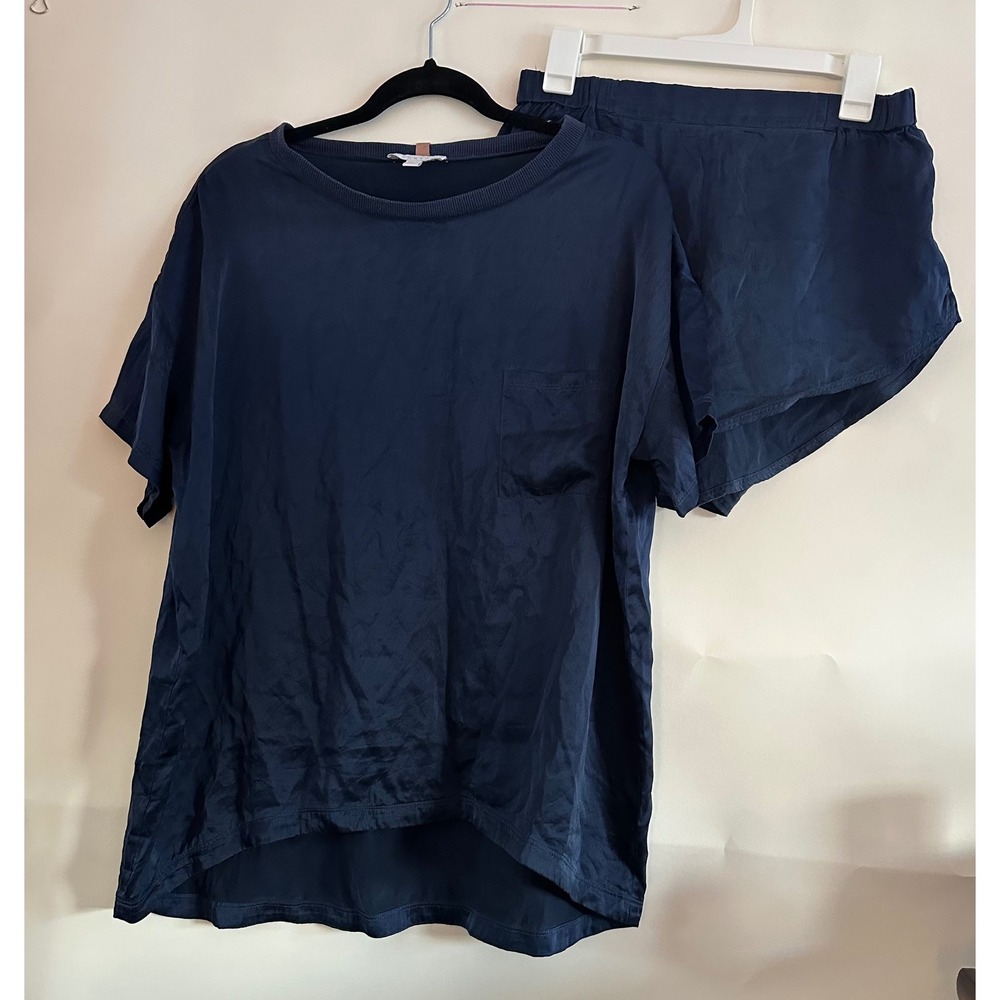 Lunya Washable Silk Pajama Set Navy Blue Short Sleeve Tee and Shorts XS/S